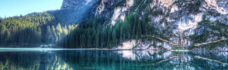 HANGOUT LOUNGE Discord Server Banner