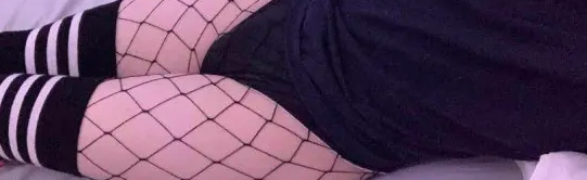 ~vivi's lewds and feet~ Discord Server Banner