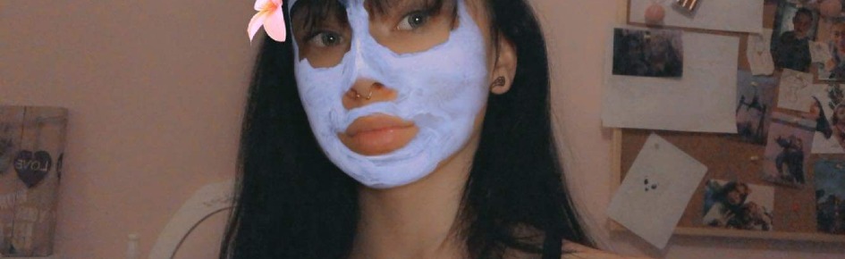 emma selling Discord Server Banner