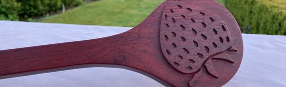 Strawberry Cheeks Discord Server Banner