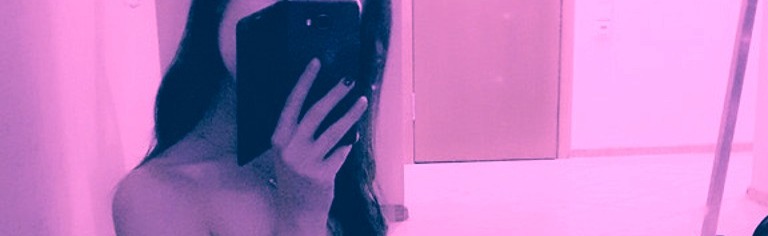 Julia's Bedroom Discord Server Banner