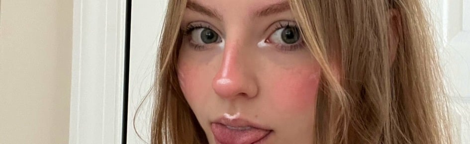 ღ 𝔢𝔪𝔪𝔞’𝔰 𝔖𝔢𝔠𝔯𝔢𝔱𝔰 ღ Discord Server Banner